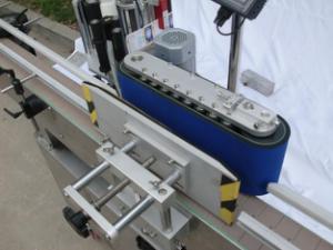 Etiquetadora automàtica d’ampolles rodones per a cola no seca, caixa de fusta / etiquetadora d’embalatge d’exportació per CE