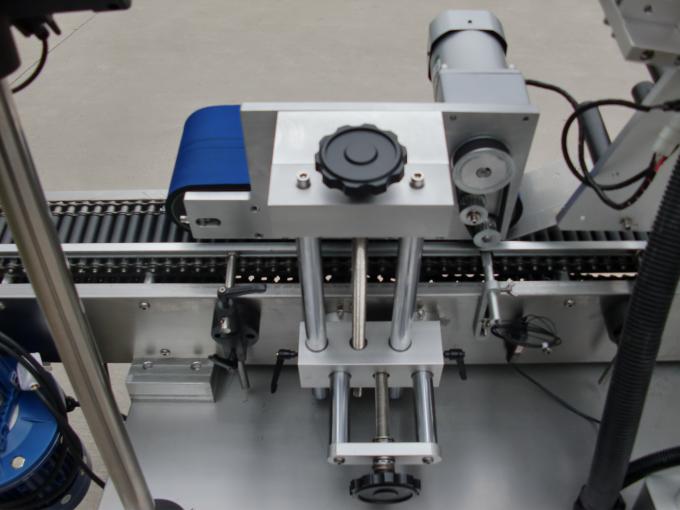 Màquina adhesiva per a etiquetes de llaunes rodones petites d’alta velocitat, màquina d’adhesius d’etiquetes d’ampolla negra per a cosmètics