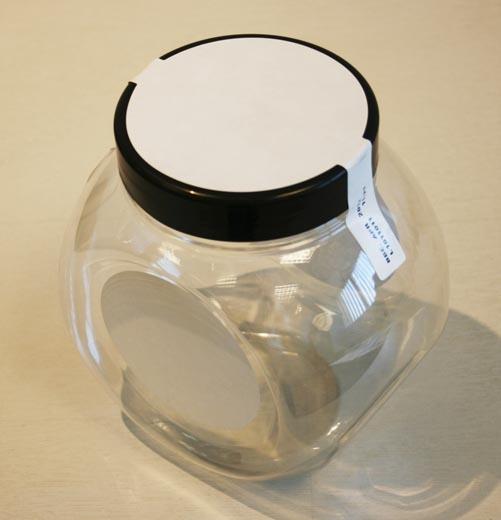 Aplicador d'etiqueta plana superior per a un costat pla / etiqueta de dalt a costat