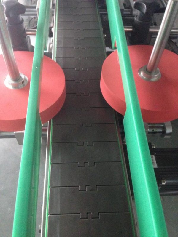 Aplicador automàtic d'etiquetes per a ampolla rodona / quadrada / subuliforme