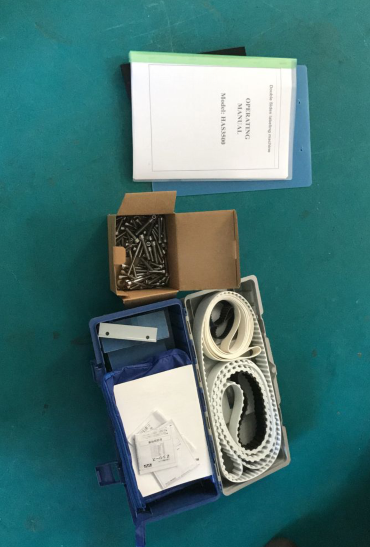 Etiquetadora adhesiva de doble cara d'alta velocitat per a ampolla quadrada / rodona / plana